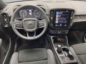 Volvo XC40 1.5 T4 Recharge PHEV Core Auto   - Foto 13