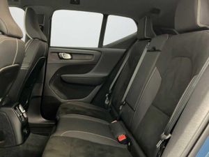 Volvo XC40 1.5 T4 Recharge PHEV Core Auto   - Foto 14