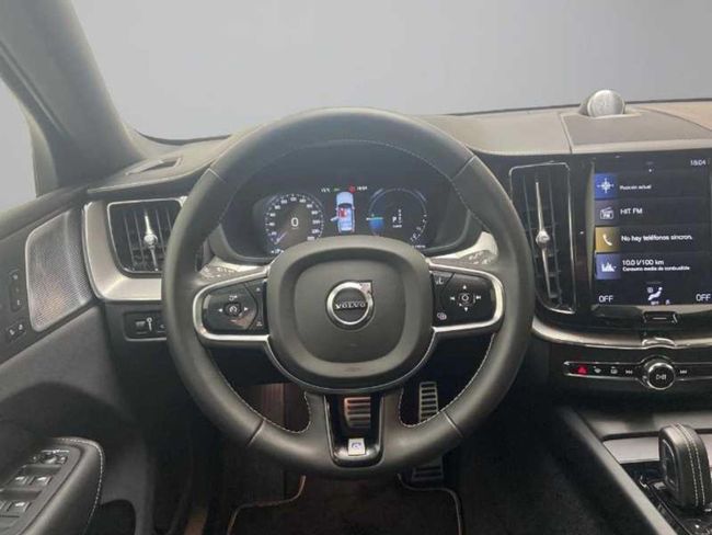 Volvo XC60 2.0 T8 AWD R-Design Auto   - Foto 17
