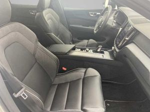 Volvo XC60 2.0 T8 AWD R-Design Auto   - Foto 19