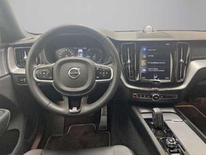 Volvo XC60 2.0 T8 AWD R-Design Auto   - Foto 13