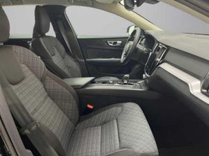 Volvo V60 2.0 B4 (D) AWD Cross Country Core Auto   - Foto 9