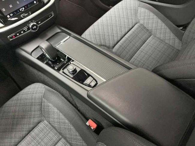 Volvo V60 2.0 B4 (D) AWD Cross Country Core Auto   - Foto 18