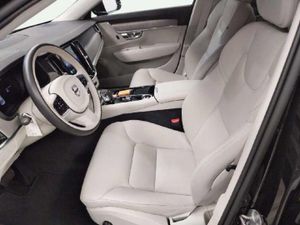 Volvo S90 2.0 T8 Twin AWD Recharge Core Bright AT   - Foto 10