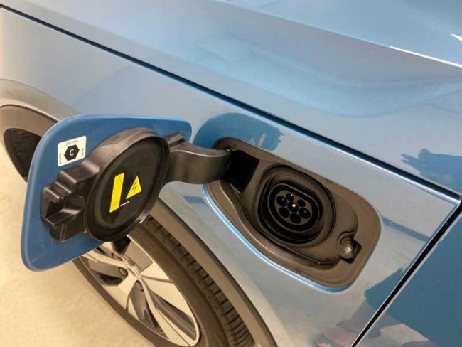 Volvo XC40 1.5 T4 Recharge PHEV Core Auto   - Foto 21