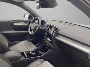 Volvo XC40 1.5 T4 Recharge PHEV Plus Dark Auto   - Foto 9