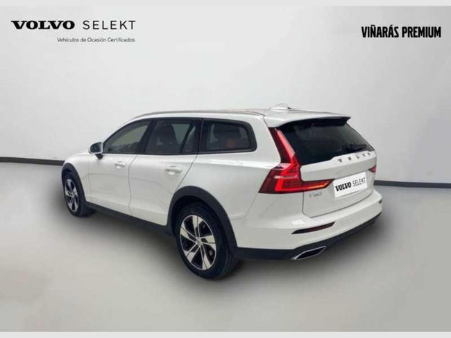 Volvo V60 2.0 B4 (D) AWD Cross Country AUTO   - Foto 3