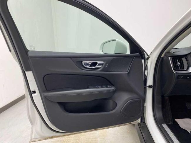 Volvo V60 2.0 B4 (D) AWD Cross Country AUTO   - Foto 20