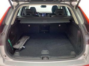 Volvo XC60 2.0 T6 AWD Recharge Core Auto   - Foto 11