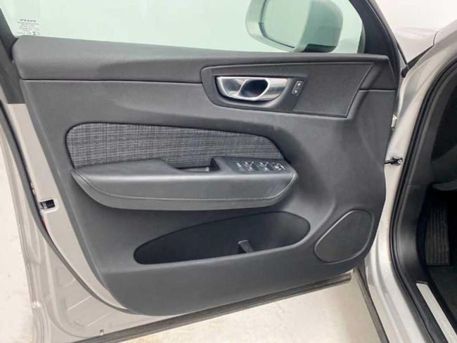 Volvo XC60 2.0 T6 AWD Recharge Core Auto   - Foto 18