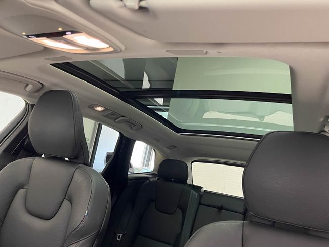Volvo XC60 2.0 T6 AWD Recharge Ultra Dark Auto   - Foto 32