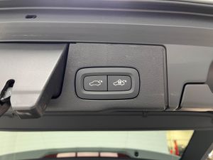 Volvo XC60 2.0 T6 AWD Recharge Ultra Dark Auto   - Foto 28