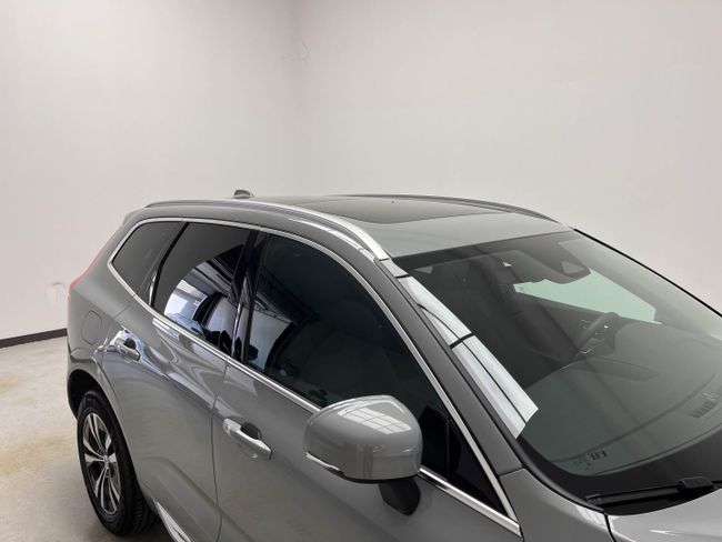Volvo XC60 2.0 T6 AWD Recharge Core Auto   - Foto 27