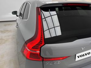 Volvo XC60 2.0 T6 AWD Recharge Core Auto   - Foto 15