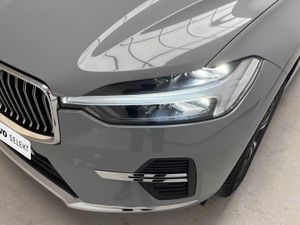 Volvo XC60 2.0 T6 AWD Recharge Core Auto   - Foto 32