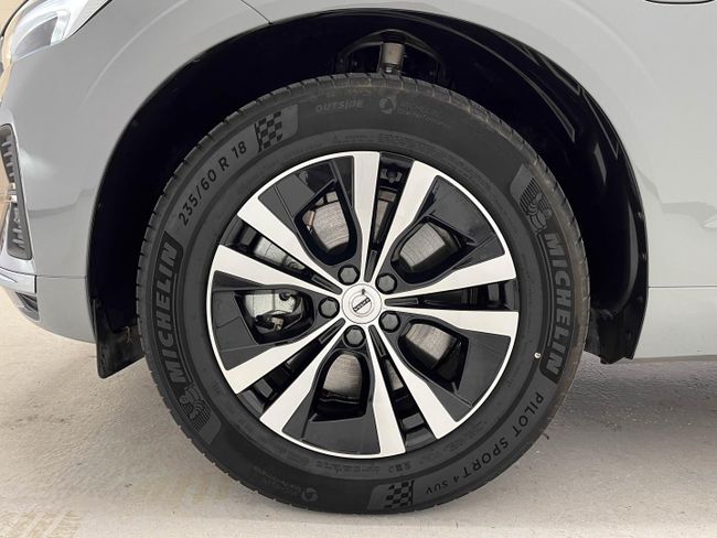 Volvo XC60 2.0 T6 AWD Recharge Core Auto   - Foto 12