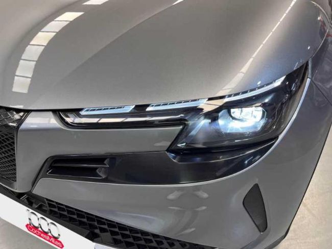 Alfa Romeo Junior Ibrida 100kW (136CV)   - Foto 19
