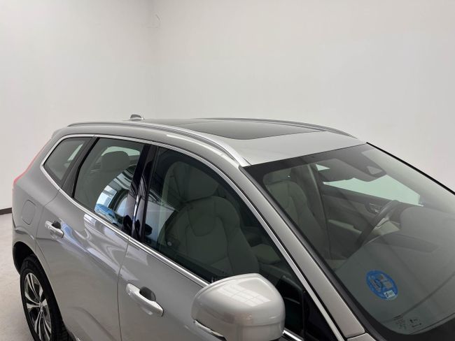 Volvo XC60 2.0 T6 AWD Recharge Core Auto   - Foto 20