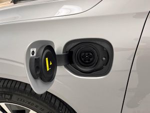 Volvo XC60 2.0 T6 AWD Recharge Core Auto   - Foto 26