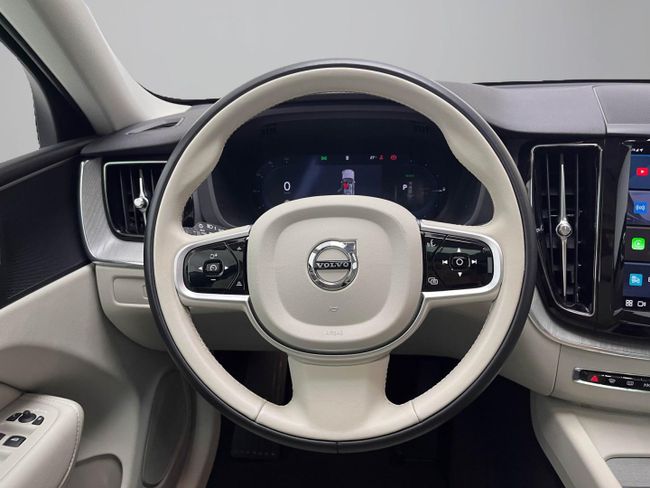 Volvo XC60 2.0 T6 AWD Recharge Core Auto   - Foto 18