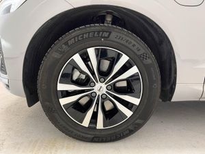 Volvo XC60 2.0 T6 AWD Recharge Core Auto   - Foto 25