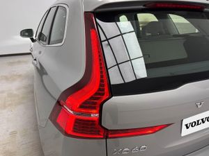Volvo XC60 2.0 T6 AWD Recharge Core Auto   - Foto 10