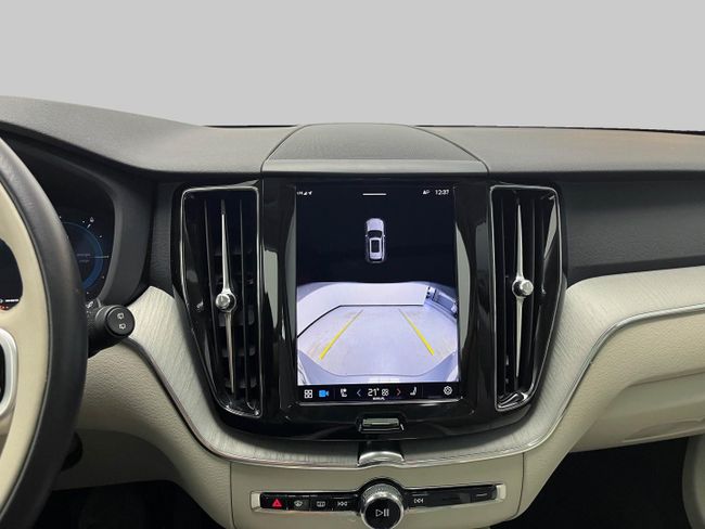 Volvo XC60 2.0 T6 AWD Recharge Core Auto   - Foto 9