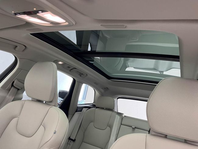 Volvo XC60 2.0 T6 AWD Recharge Core Auto   - Foto 16