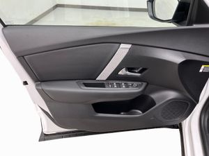 Citroën C4 PureTech 130 S&S EAT8 Plus   - Foto 22
