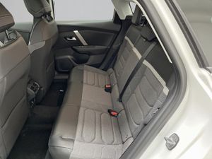 Citroën C4 PureTech 130 S&S EAT8 Plus   - Foto 17