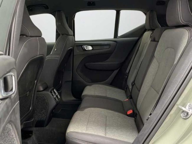 Volvo XC40 2.0 B3 G Plus Dark Auto   - Foto 9