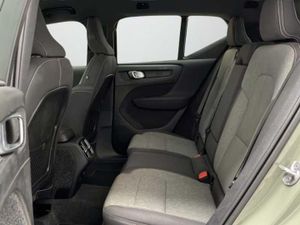 Volvo XC40 2.0 B3 G Plus Dark Auto   - Foto 9