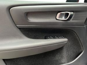 Volvo XC40 2.0 D3 R-Design Auto   - Foto 25
