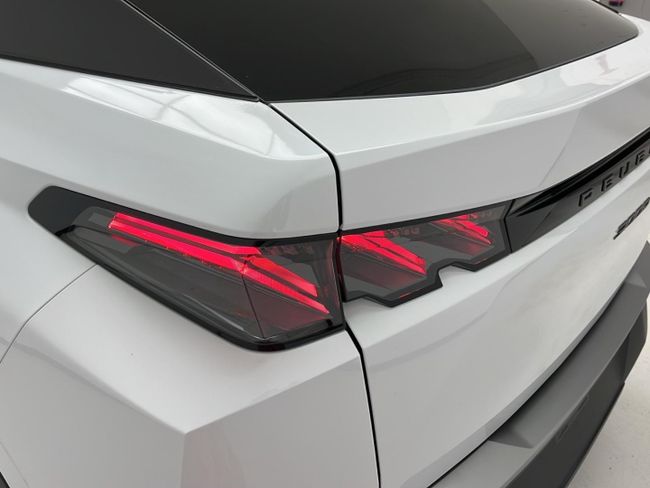 Peugeot 3008 Hybrid 1.2 107KW GT eDCS6   - Foto 11