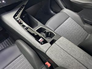 Peugeot 5008 1.2 100KW Allure eDCS6   - Foto 26