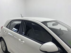 Kia Rio 1.2 DPi 62kW (84CV) Concept   - Foto 19