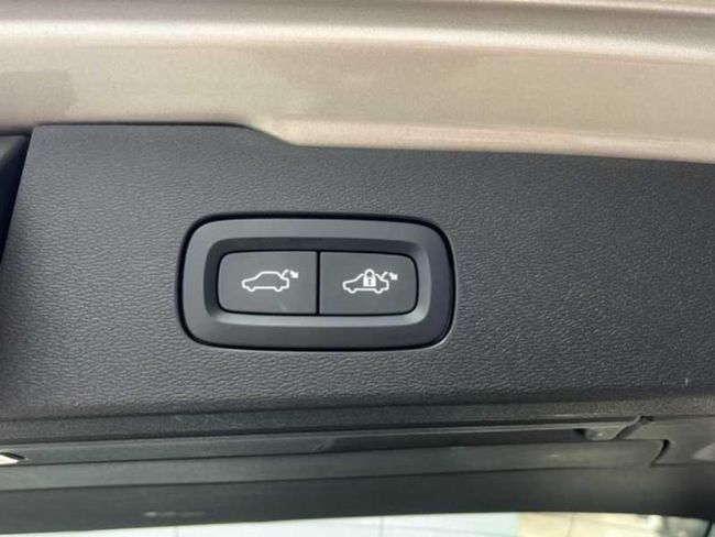 Volvo V60 2.0 B4 (G) Plus Dark Auto   - Foto 19