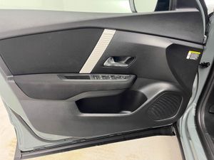 Citroën C4 Hybrid 145 ë-DCS6 Business Edition   - Foto 19
