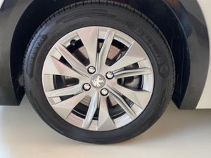 Peugeot 208 Eléctrico Allure Pack   - Foto 16