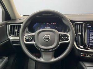 Volvo V60 2.0 B4 (G) Plus Dark Auto   - Foto 17
