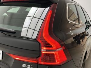 Volvo XC60 2.0 B5 G AWD Core Auto   - Foto 13