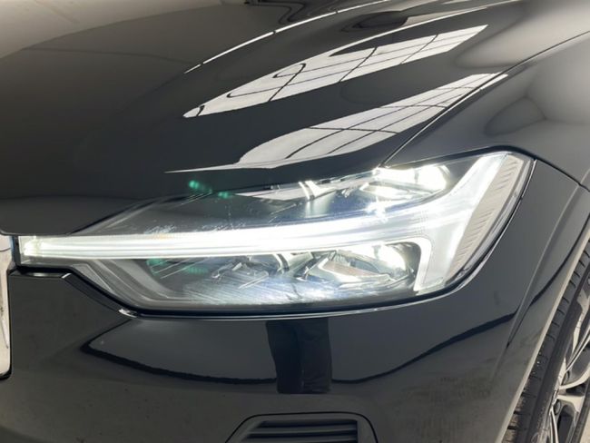 Volvo XC60 2.0 B5 G AWD Core Auto   - Foto 11