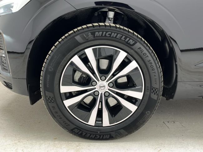 Volvo XC60 2.0 B5 G AWD Core Auto   - Foto 9