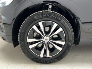 Volvo XC60 2.0 B5 G AWD Core Auto   - Foto 9
