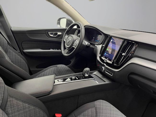 Volvo XC60 2.0 B5 G AWD Core Auto   - Foto 25
