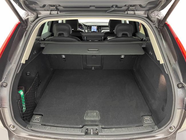 Volvo XC60 2.0 B5 G AWD Core Auto   - Foto 13