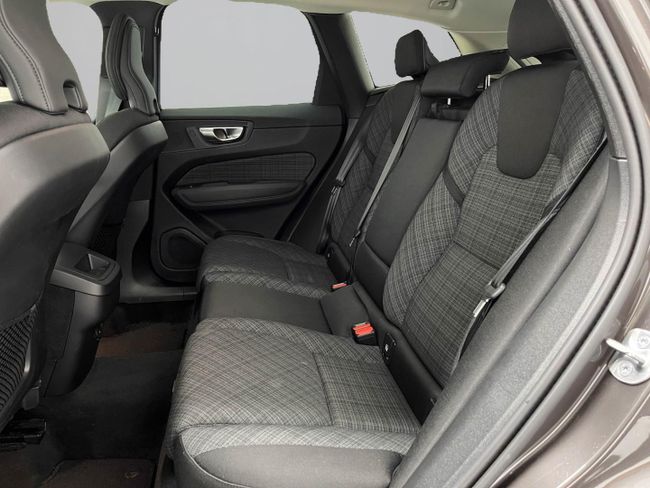 Volvo XC60 2.0 B5 G AWD Core Auto   - Foto 12