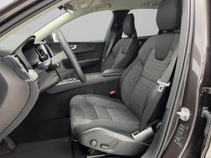 Volvo XC60 2.0 B5 G AWD Core Auto   - Foto 16