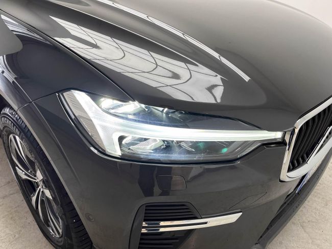 Volvo XC60 2.0 B5 G AWD Core Auto   - Foto 11