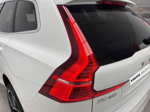Volvo XC60 2.0 T8 AWD R-Design Auto   - Foto 9